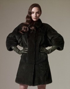 Black Colored long fur for woman 01